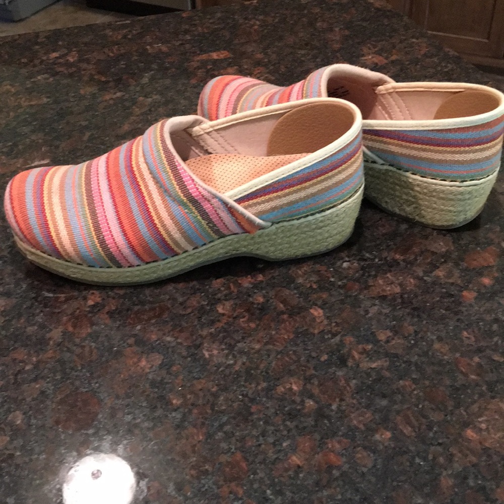 Dansko vegan stripes fabric clogs size 8.5-9